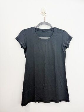 Lululemon Womens Black Short Sleeve Fitted T-Shirt Size 6